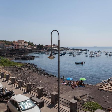 Bed and Breakfast Un Tuffo Nella Baia Di Capomulini Acireale Zewnętrze zdjęcie
