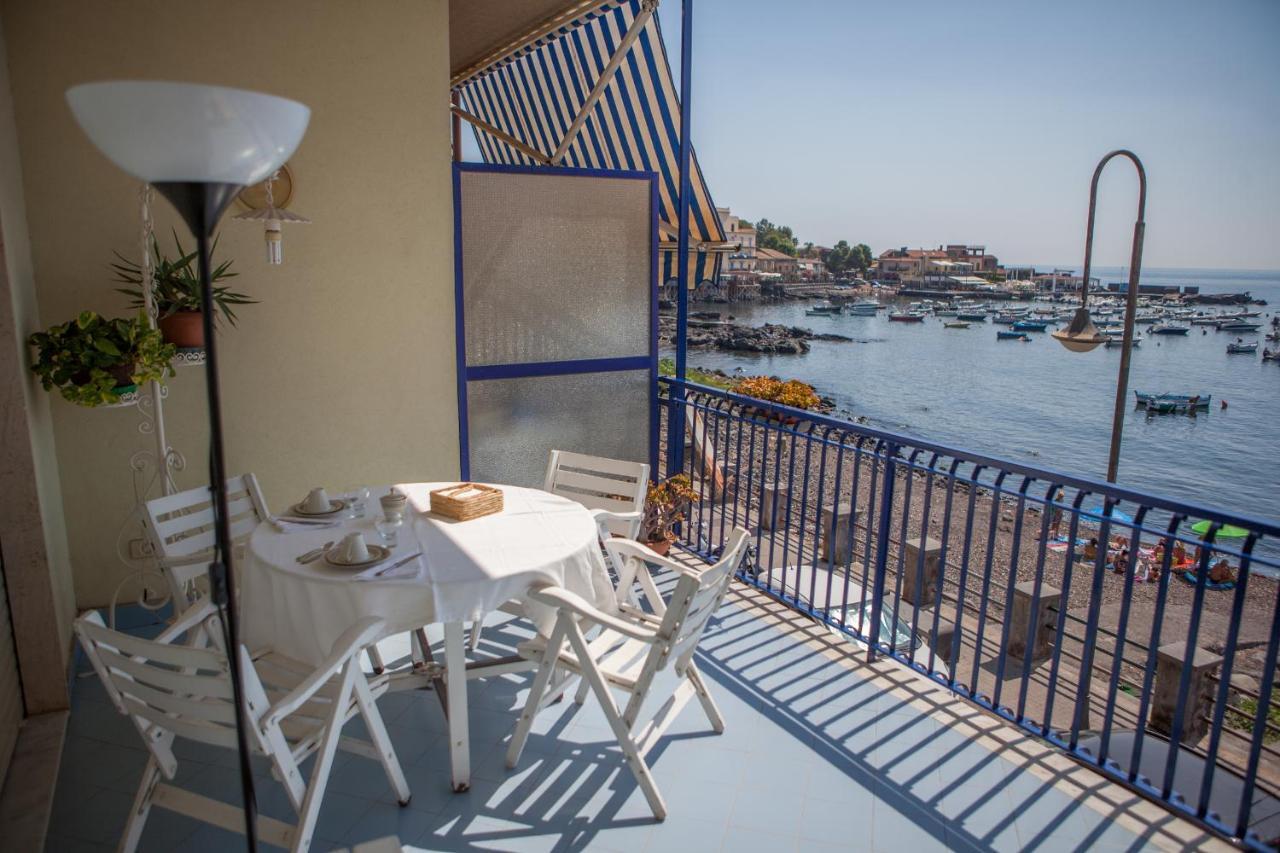 Bed and Breakfast Un Tuffo Nella Baia Di Capomulini Acireale Zewnętrze zdjęcie